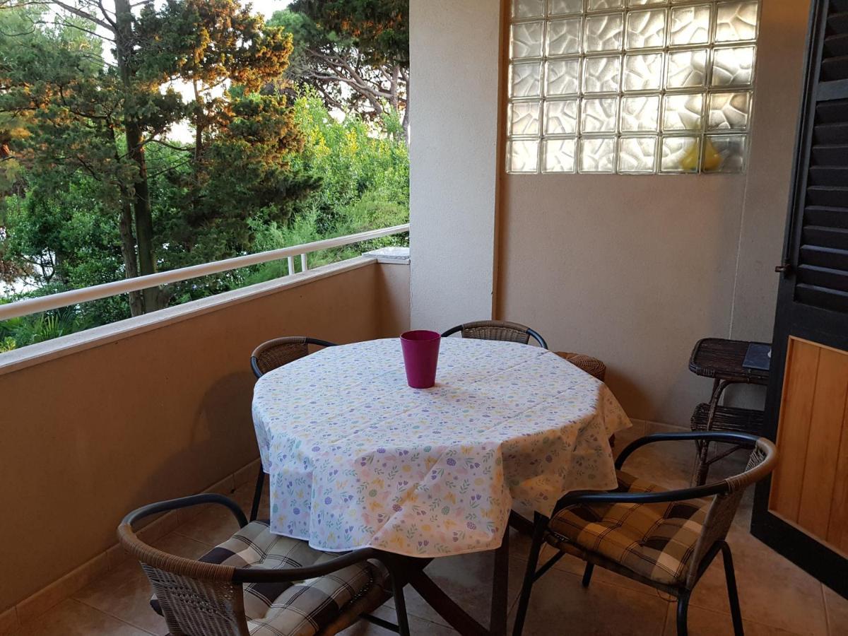 Mare Azzuro II Apartment Пула Екстериор снимка